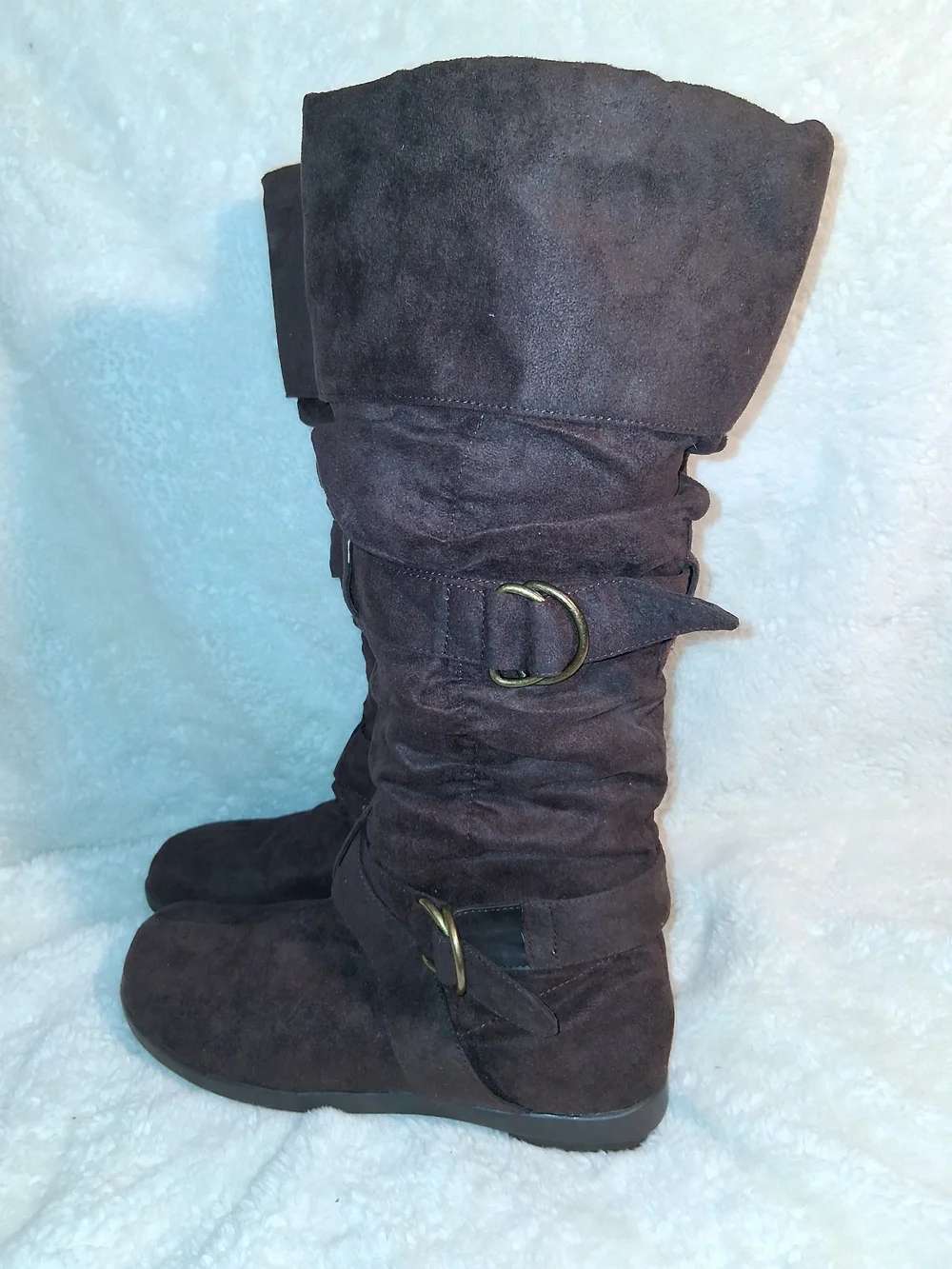 Women’s Knee-High Suede Buckle Boots in Dark Brown